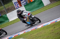 Vintage-motorcycle-club;eventdigitalimages;mallory-park;mallory-park-trackday-photographs;no-limits-trackdays;peter-wileman-photography;trackday-digital-images;trackday-photos;vmcc-festival-1000-bikes-photographs